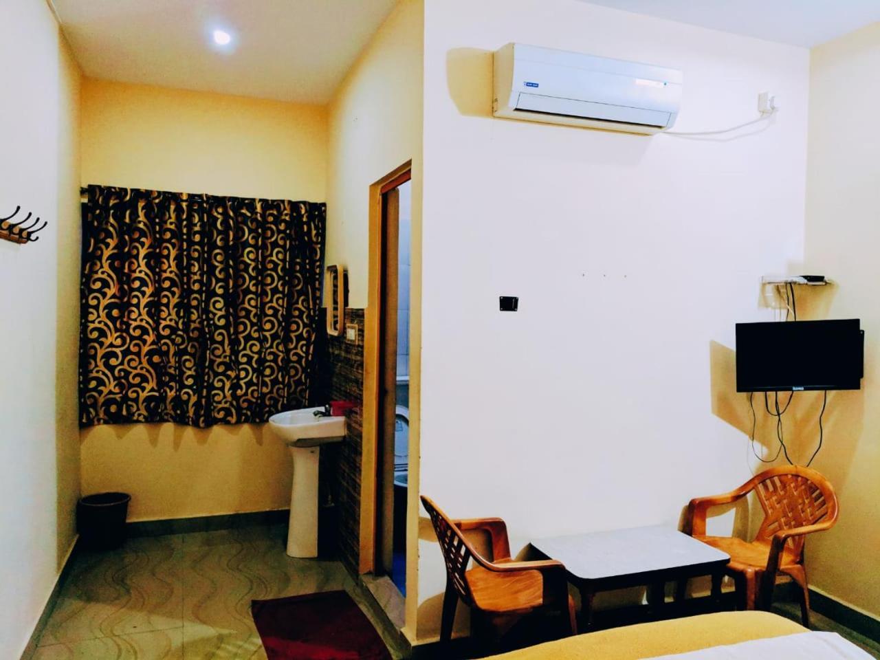 Hotel Varsha Hampi Ngoại thất bức ảnh