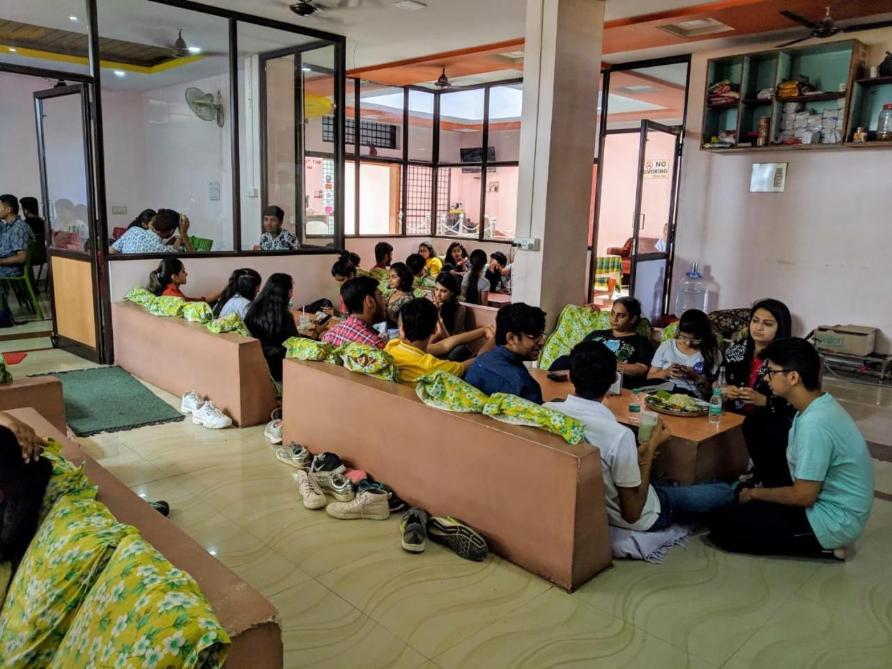 Hotel Varsha Hampi Ngoại thất bức ảnh