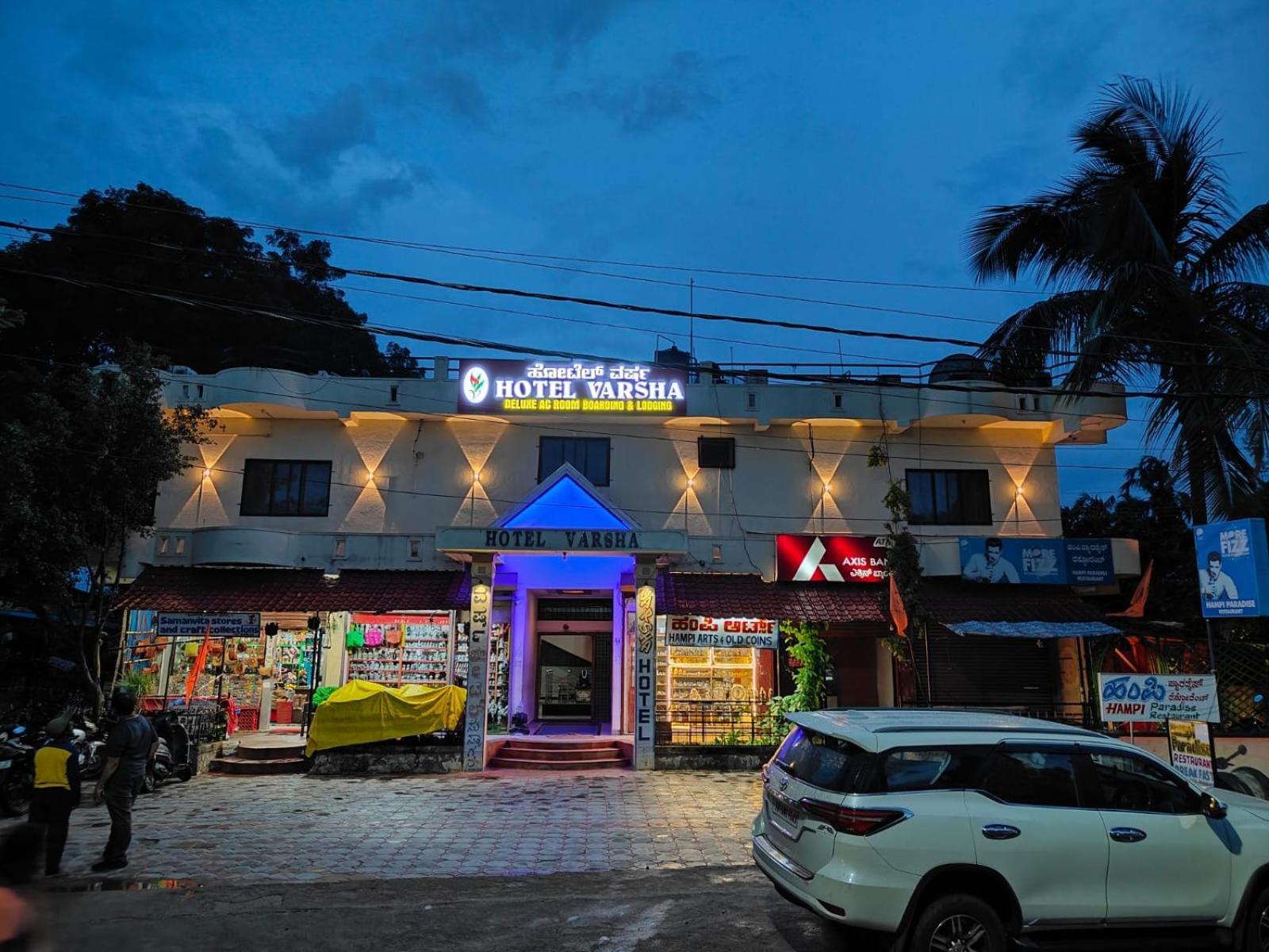 Hotel Varsha Hampi Ngoại thất bức ảnh